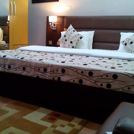 Downtown Royal Hotel Ikeja Luaran gambar