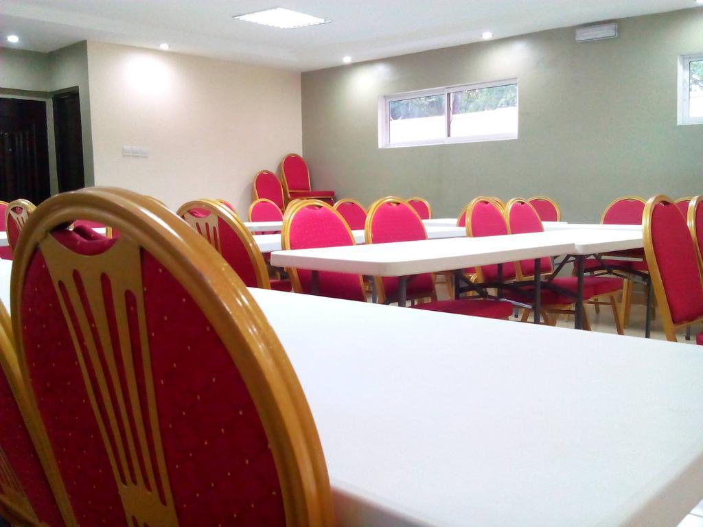 Downtown Royal Hotel Ikeja Luaran gambar
