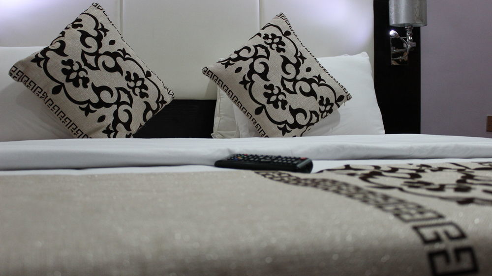 Downtown Royal Hotel Ikeja Luaran gambar