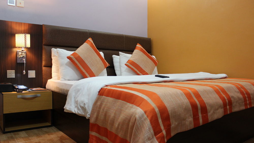 Downtown Royal Hotel Ikeja Luaran gambar